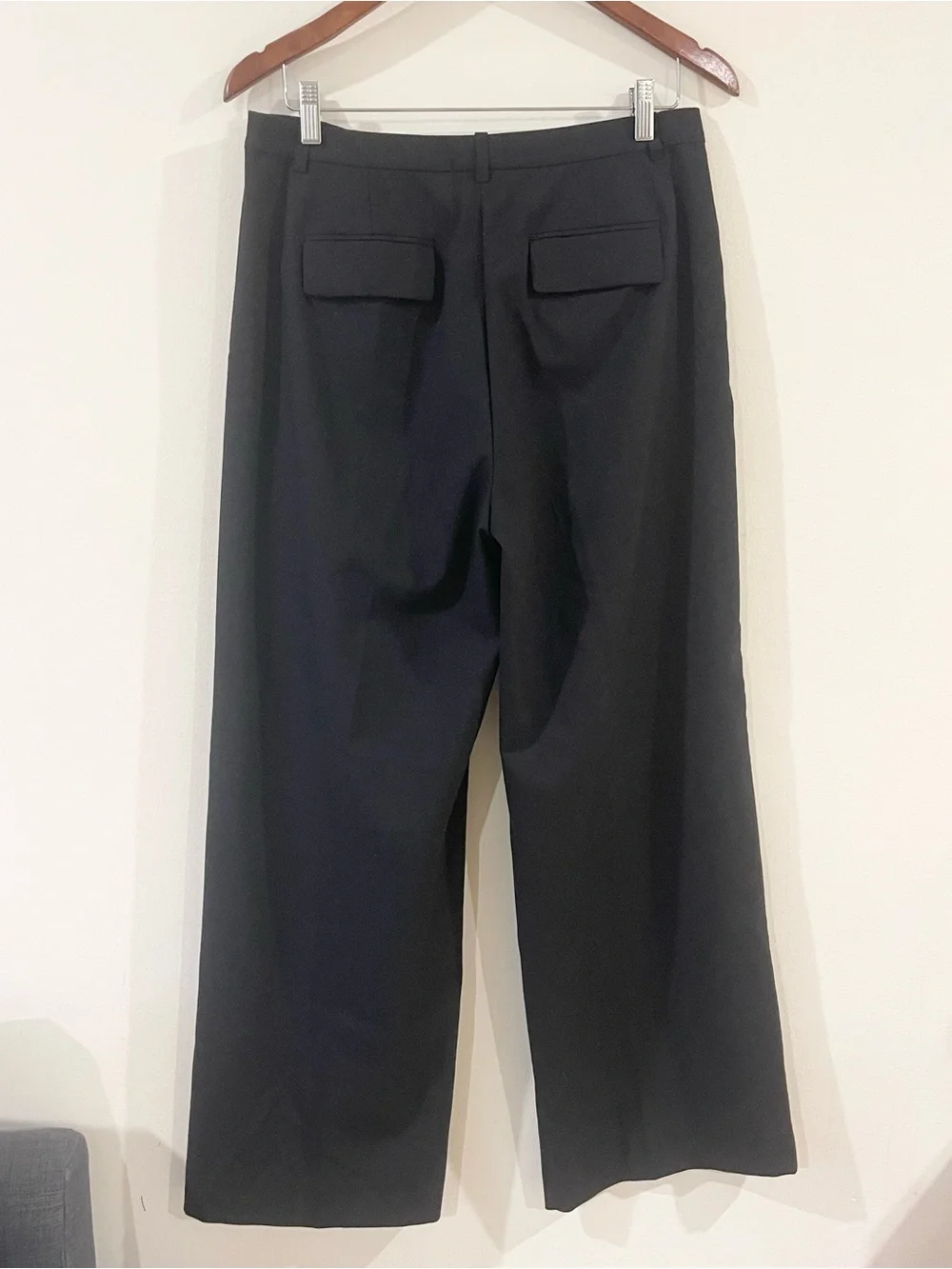 J. Crew Essential wide leg pant in Italian wool woman’s size 8 black